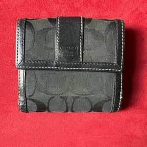 Coach Vintage Small Wallet Black and bill foldout and coin pocket.